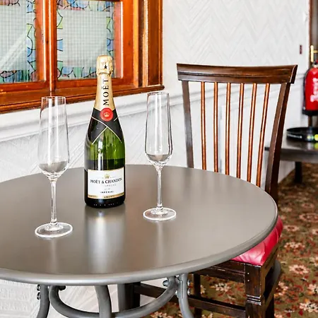 The Roman By Bet Stays - Contactless Hotel-2